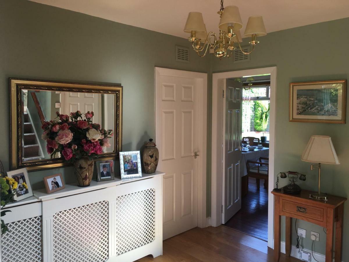 Rose Villa Bed And Breakfast 포퍼 외부 사진
